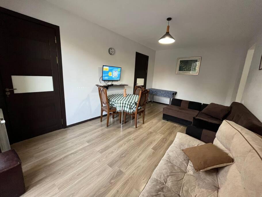 Ana'S Cosy Home In Borjomi Center ภายนอก รูปภาพ